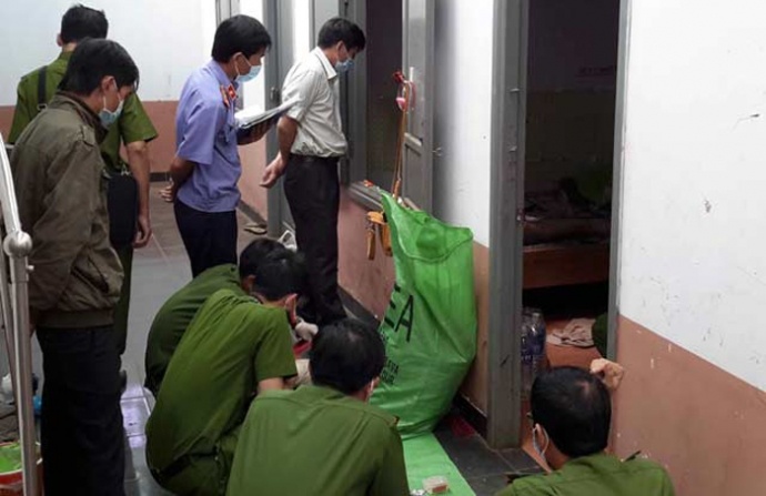 Sat hai chong cu vi ghen roi tu tu hinh anh