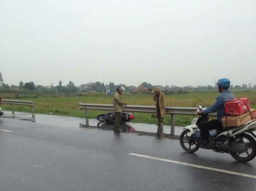 cô gái đi SH bị chém ở Thái Bình ảnh 2 co gai di SH bi chem o Thai Binh anh 2