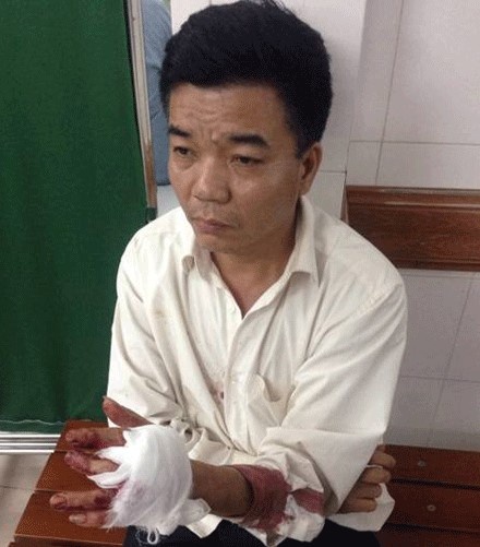 truy to Chu tich HDQT chem bao ve anh 1