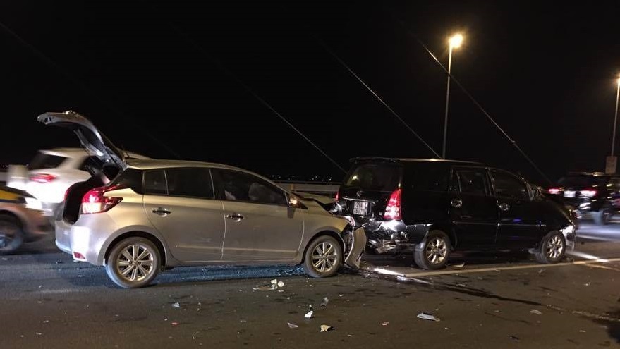 tai nạn liên hoàn cầu Nhật Tân ảnh 1 tai nan lien hoan cau Nhat Tan anh 1