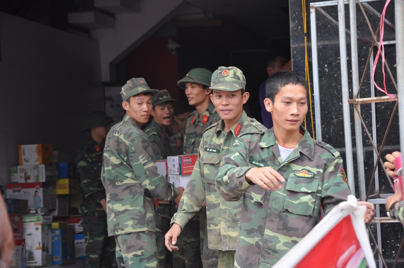 chay sieu thi dien may Xuan Mai anh 4