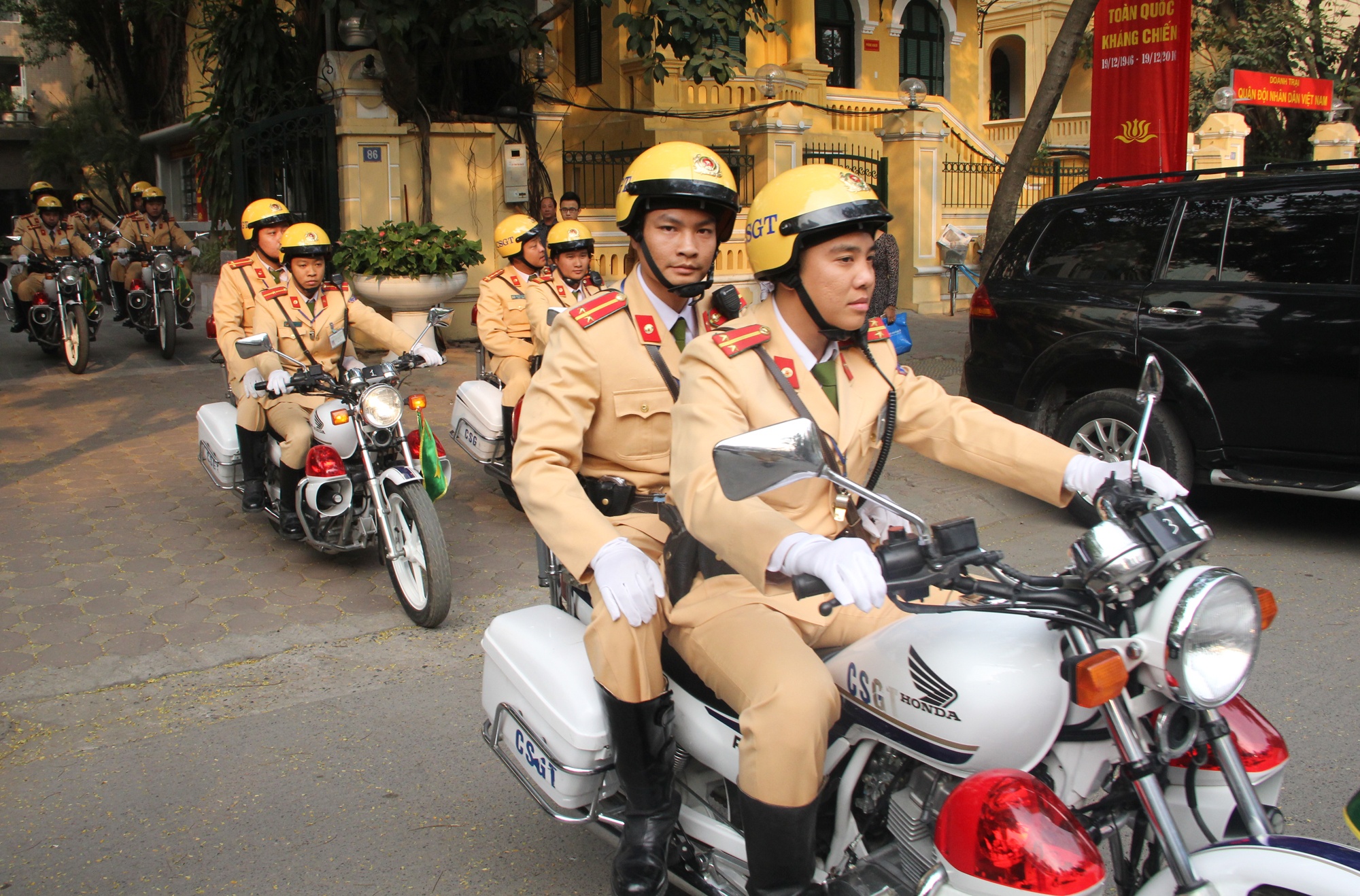 Bo GTVT tap trung xu ly diem den, dam bao an toan giao thong dip Tet hinh anh