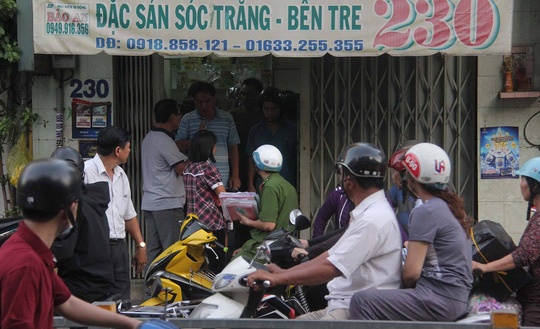 Truy tim ke ban chet chu cua hang dac san o Sai Gon hinh anh