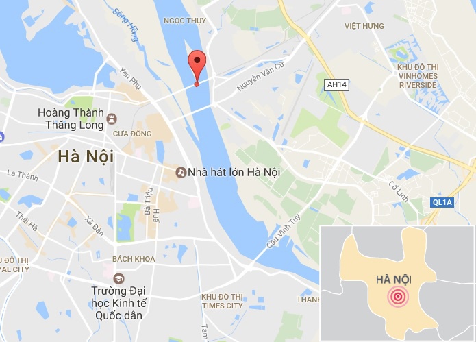 tai xe lai Mazda len cau Long Bien anh 2