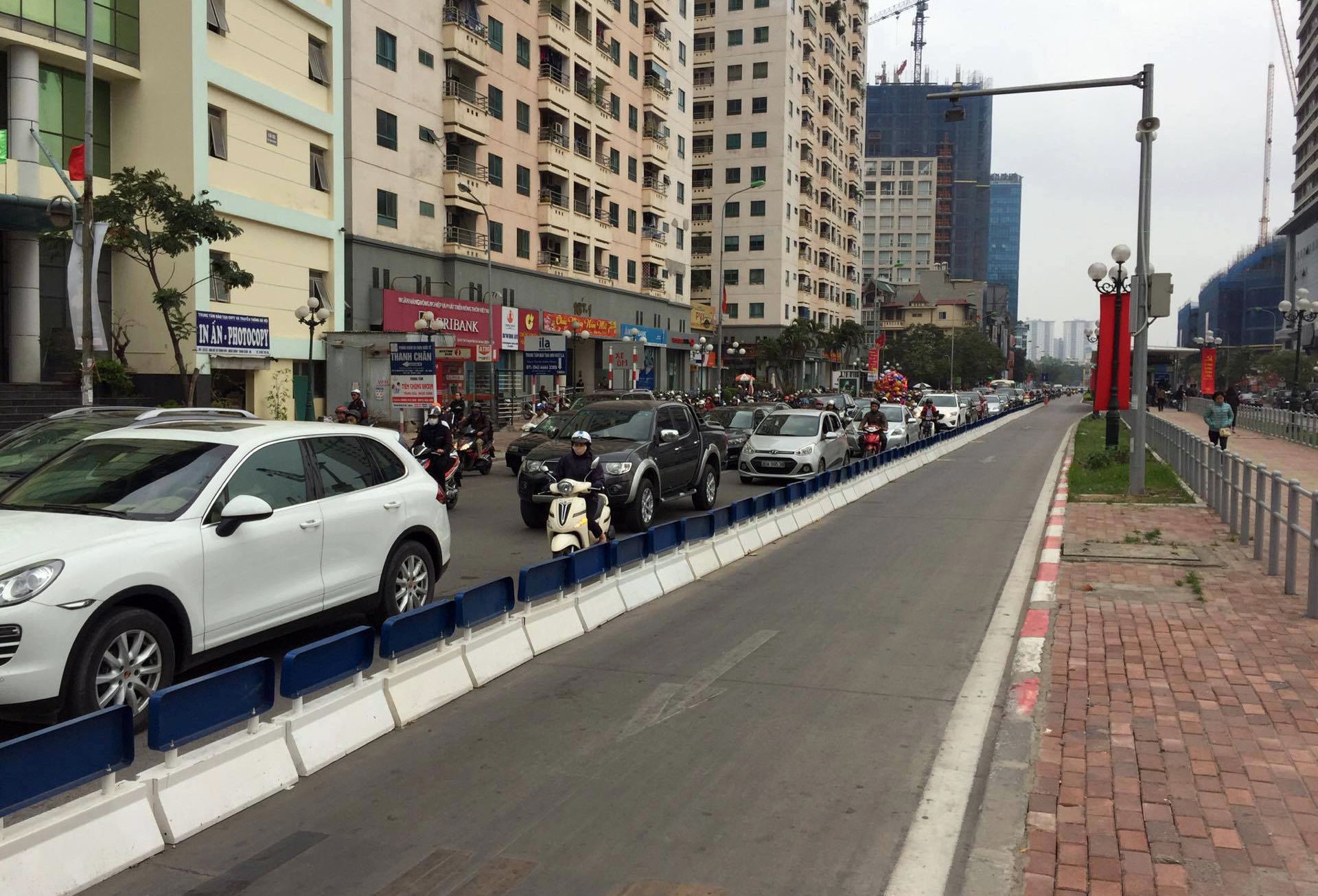 Duong pho Ha Noi dong duc anh 1