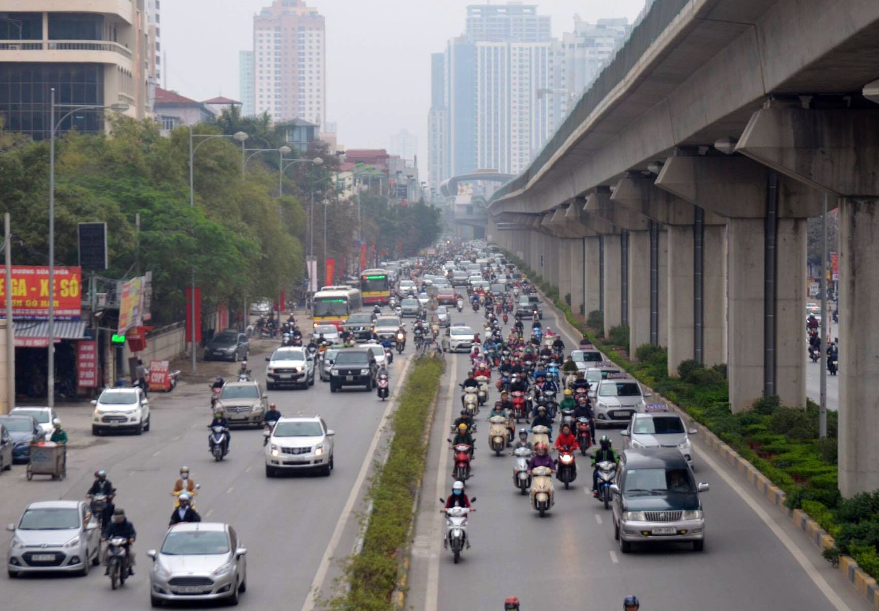 Đường phố Hà Nội đông đúc ảnh 2 Duong pho Ha Noi dong duc anh 2