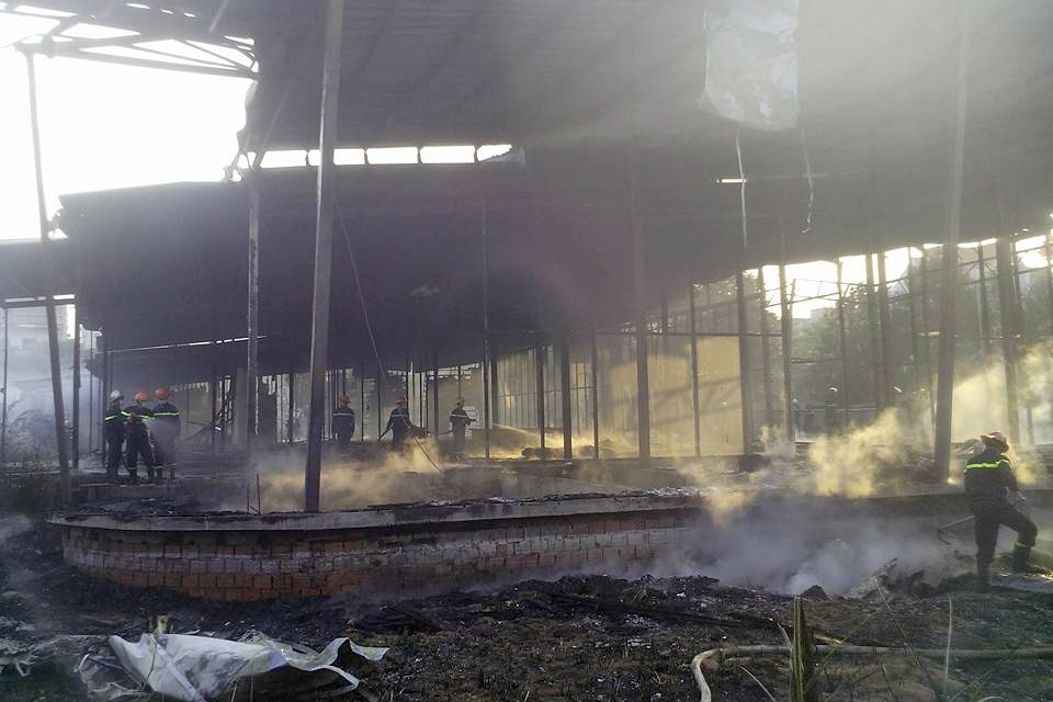 cháy xưởng ở Hà Nội ảnh 1 chay xuong o Ha Noi anh 1