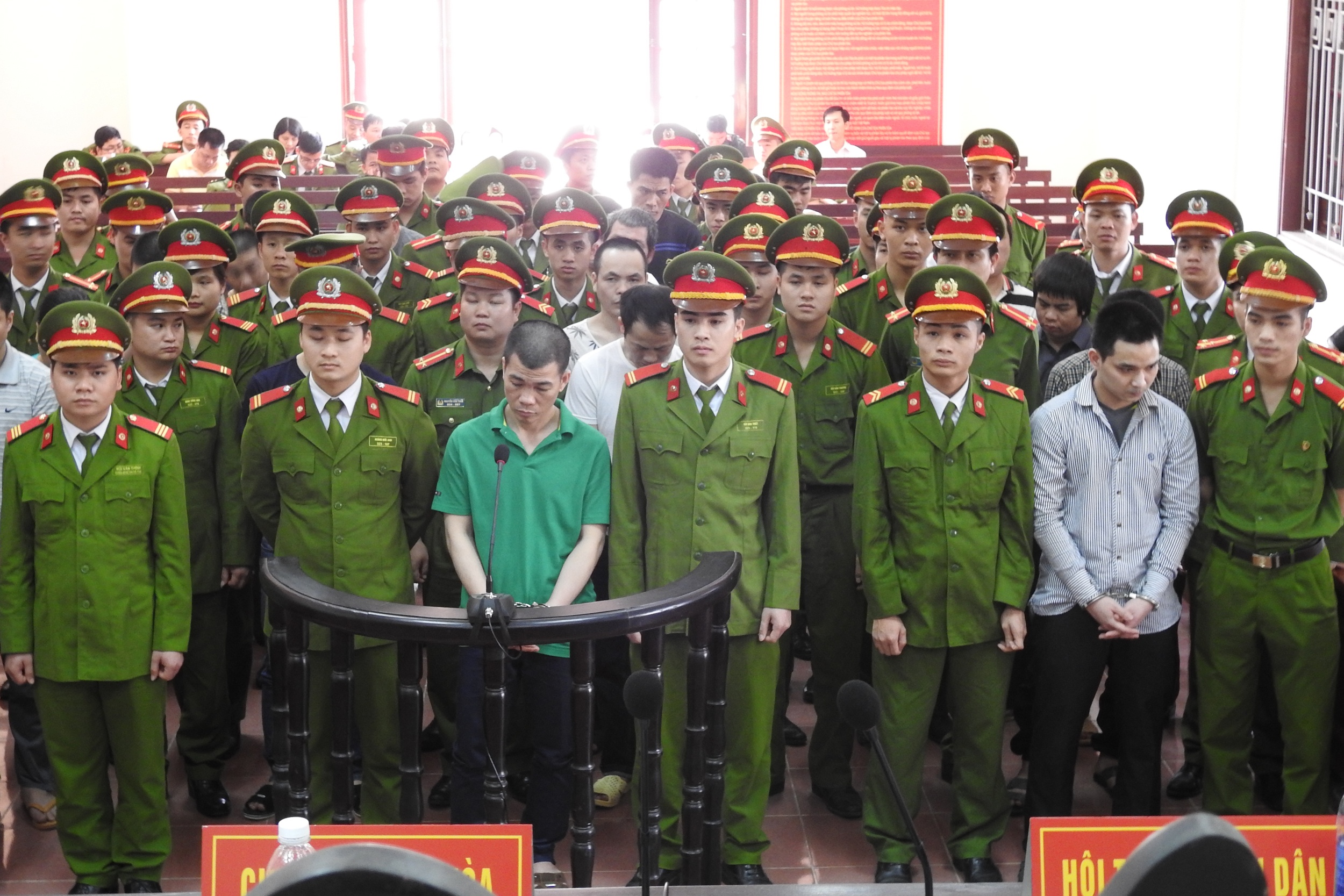 Xet xu 1400 banh heroin Hoa Binh anh 1