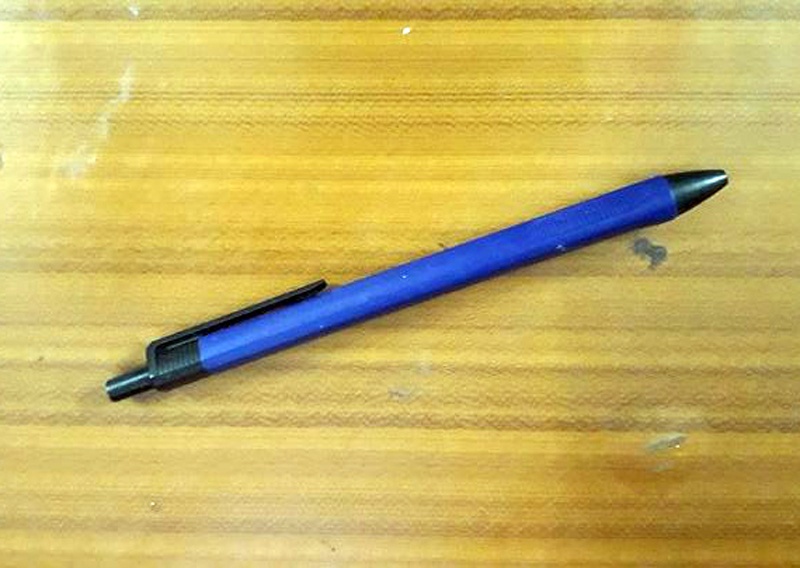 Can bo phuong bi nu chu tiem tan cong khi xu ly lan via he hinh anh