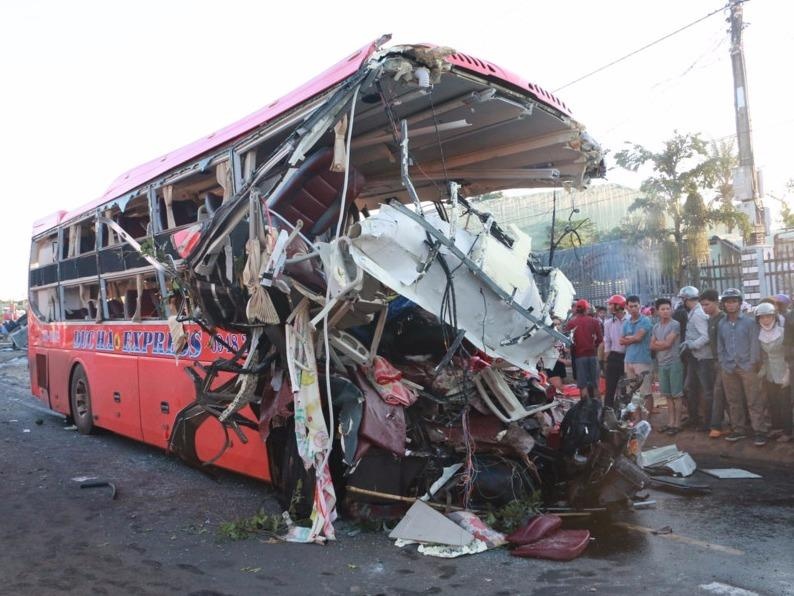 Vu tai nan 13 nguoi chet: Chuyen hoi huong dinh menh cua nguoi xa que hinh anh