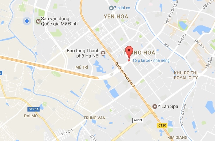 Taxi lao vào đoàn xe ưu tiên ảnh 2 Taxi lao vao doan xe uu tien anh 2
