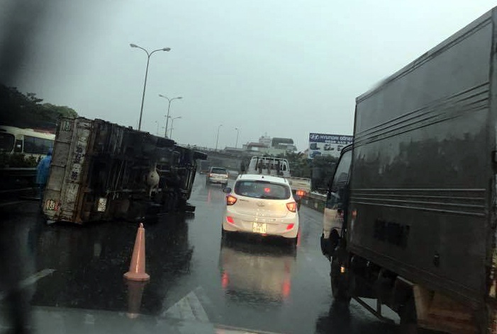 tai nan trong mua o Ha Noi anh 1