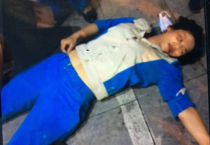 Nu cong nhan moi truong bi hanh hung bat tinh khi nhac chuyen do rac hinh anh