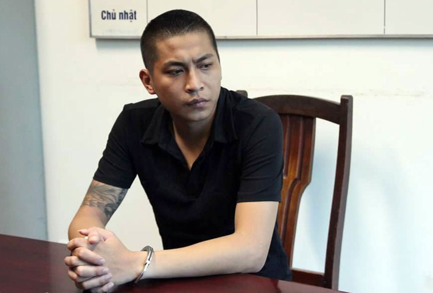 Nguoi nha benh nhan hanh hung bac si, bat quy xin loi hinh anh