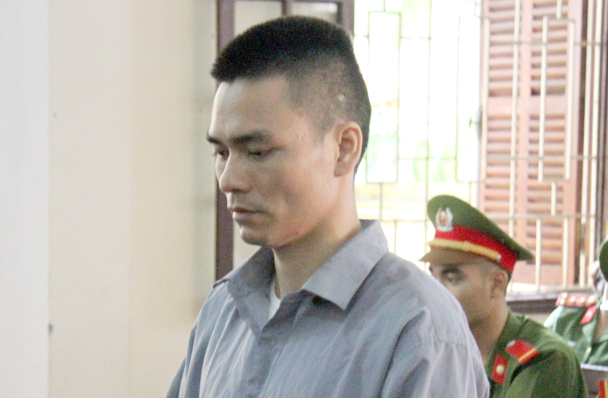 Y an voi ke giet nguoi khien ong Chan ngoi tu oan hinh anh