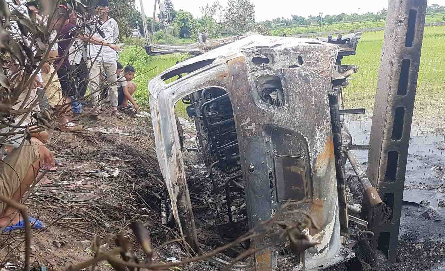 Cong an dieu tra vu dot trui xe Fortuner vi nghi bat coc tre em hinh anh