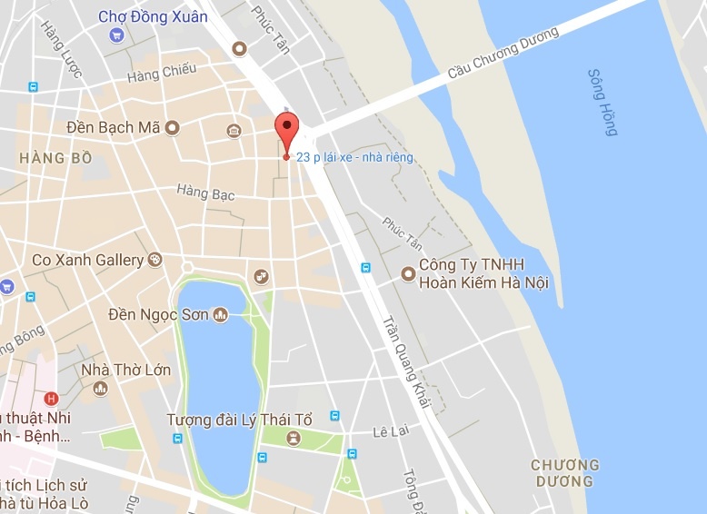 Mặc áo công an bị dân bao vây ảnh 2 Mac ao cong an bi dan bao vay anh 2