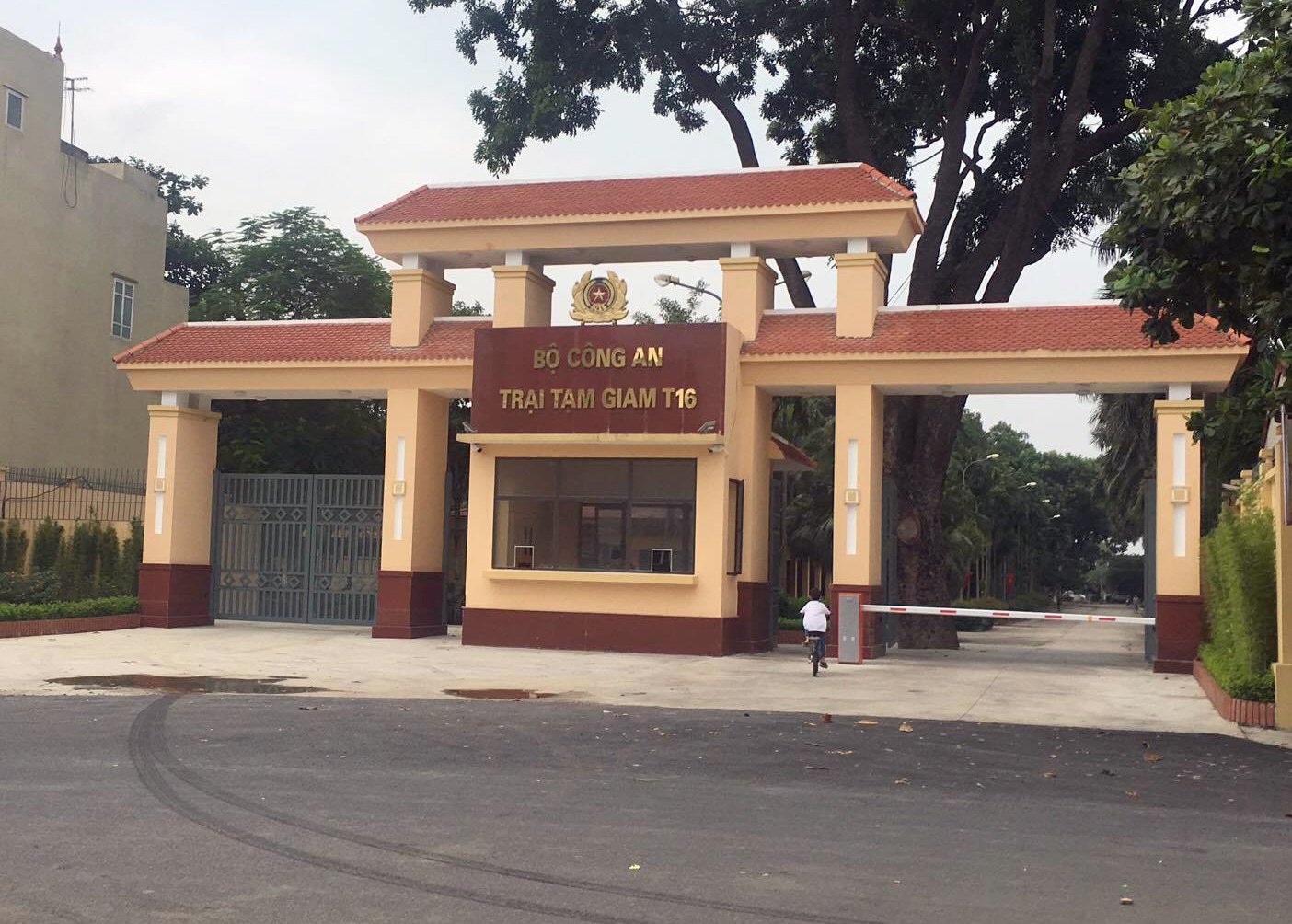 Tu tu tron trai anh 3