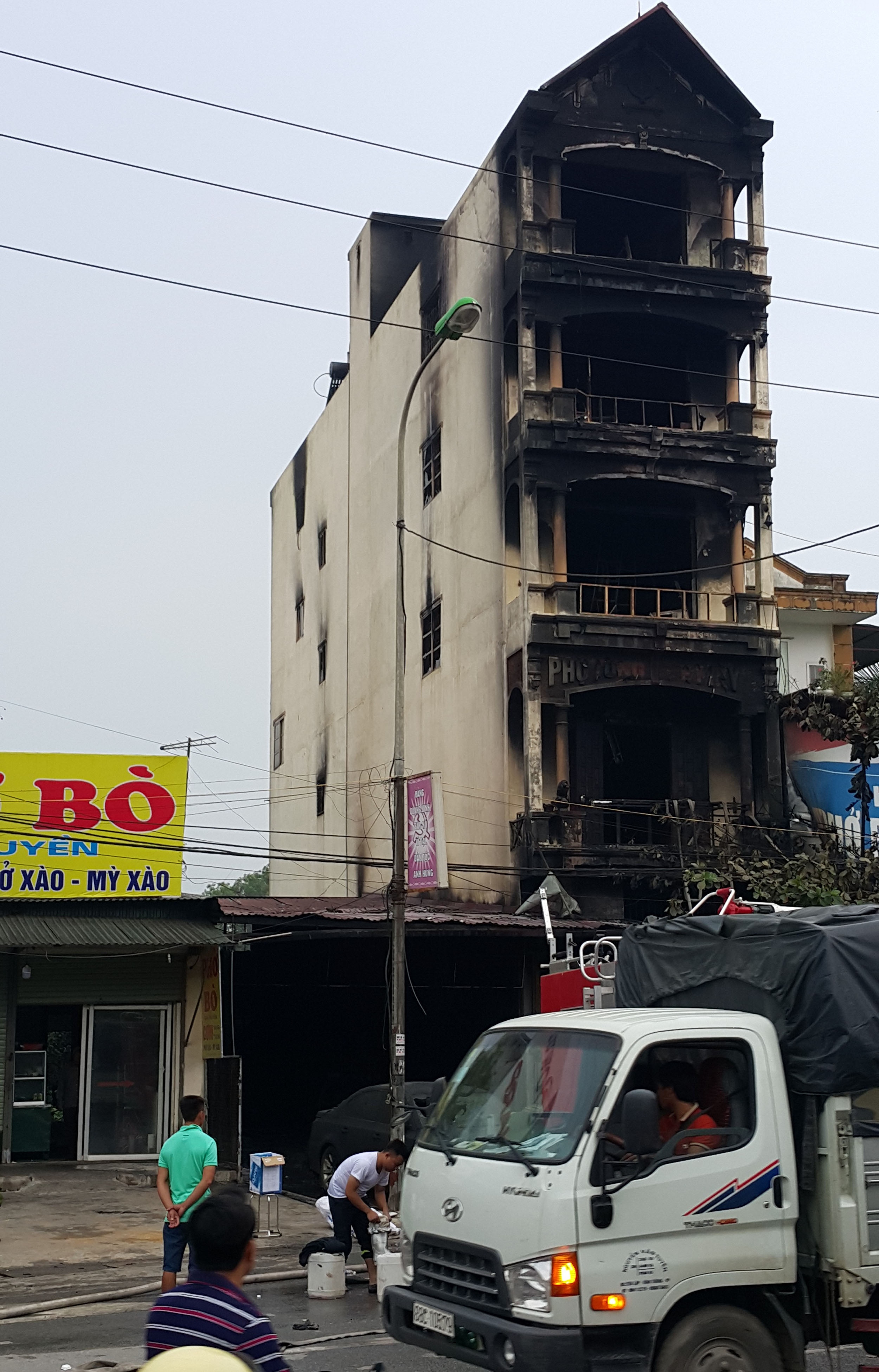 Cháy nhà 2 bé gái tử vong ở Hà Nội ảnh 1 Chay nha 2 be gai tu vong o Ha Noi anh 1