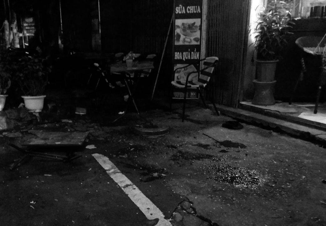 Người đàn ông bị đâm gục ảnh 1 Nguoi dan ong bi dam guc anh 1