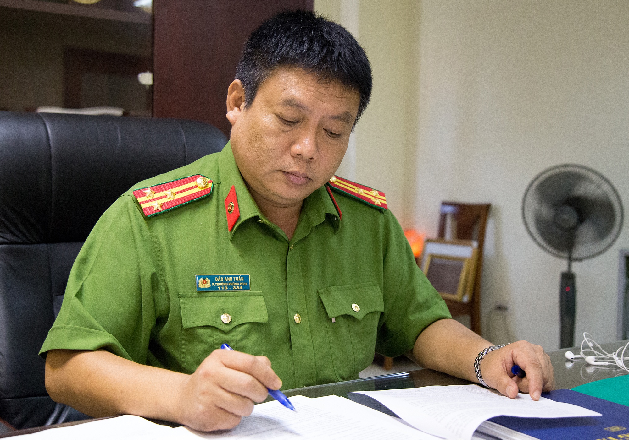 'Duyen' bat toi pham truy na cua nguoi duoc vinh danh cong dan uu tu hinh anh