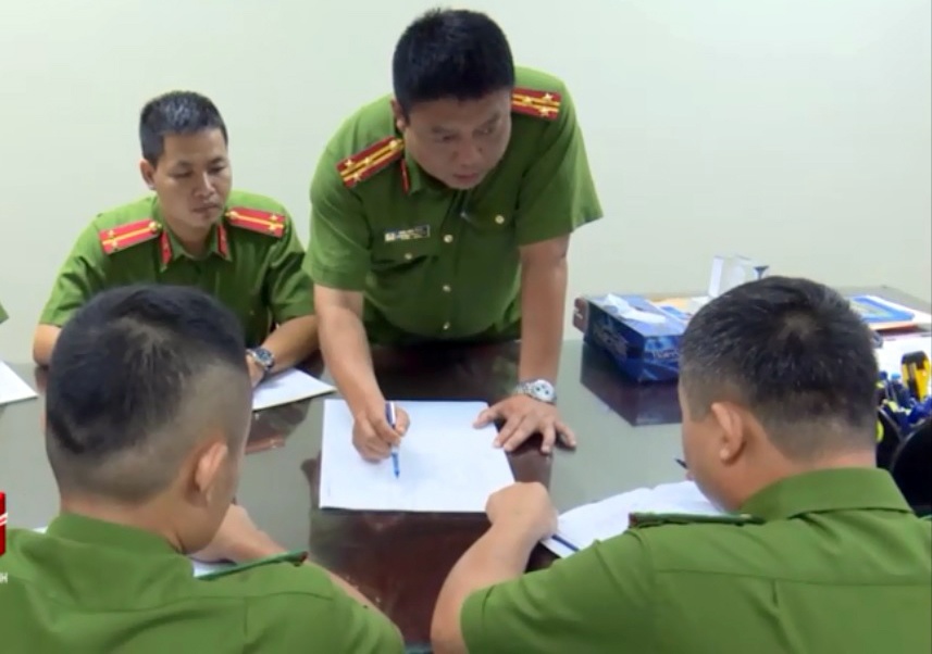 Canh sat truy na toi pham anh 2