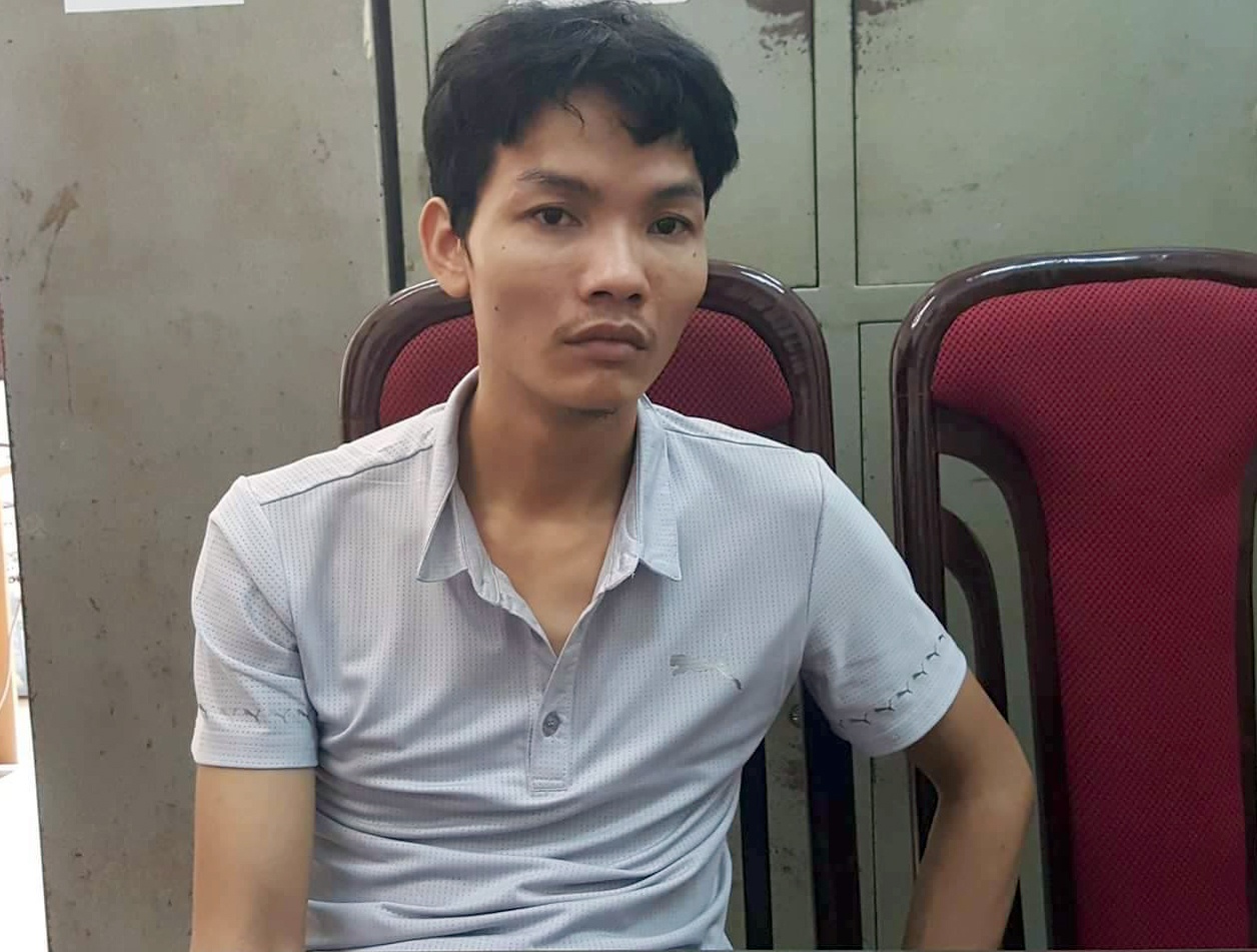 Gai ban dam bi khach di dao cuop tien sau cuoc an ai hinh anh