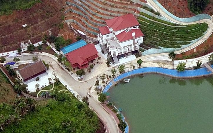 Ong Pham Sy Quy ke khai thieu 1 ngoi nha cung hang nghin m2 dat hinh anh