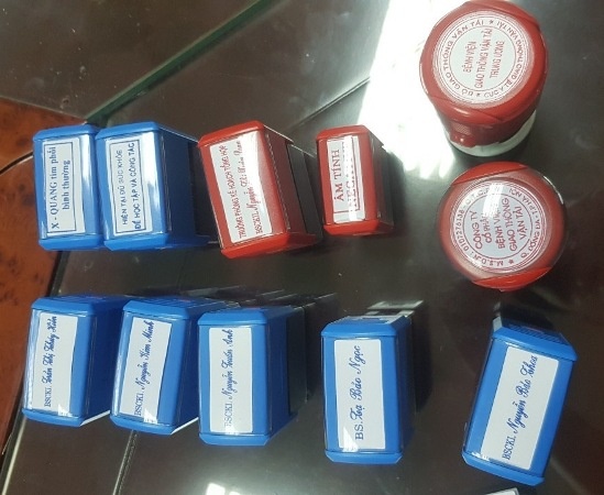 Duong day mua ban giay kham suc khoe gia gia 50.000 dong hinh anh