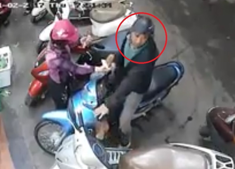 Trộm ví trong cốp xe ảnh 1 Trom vi trong cop xe anh 1