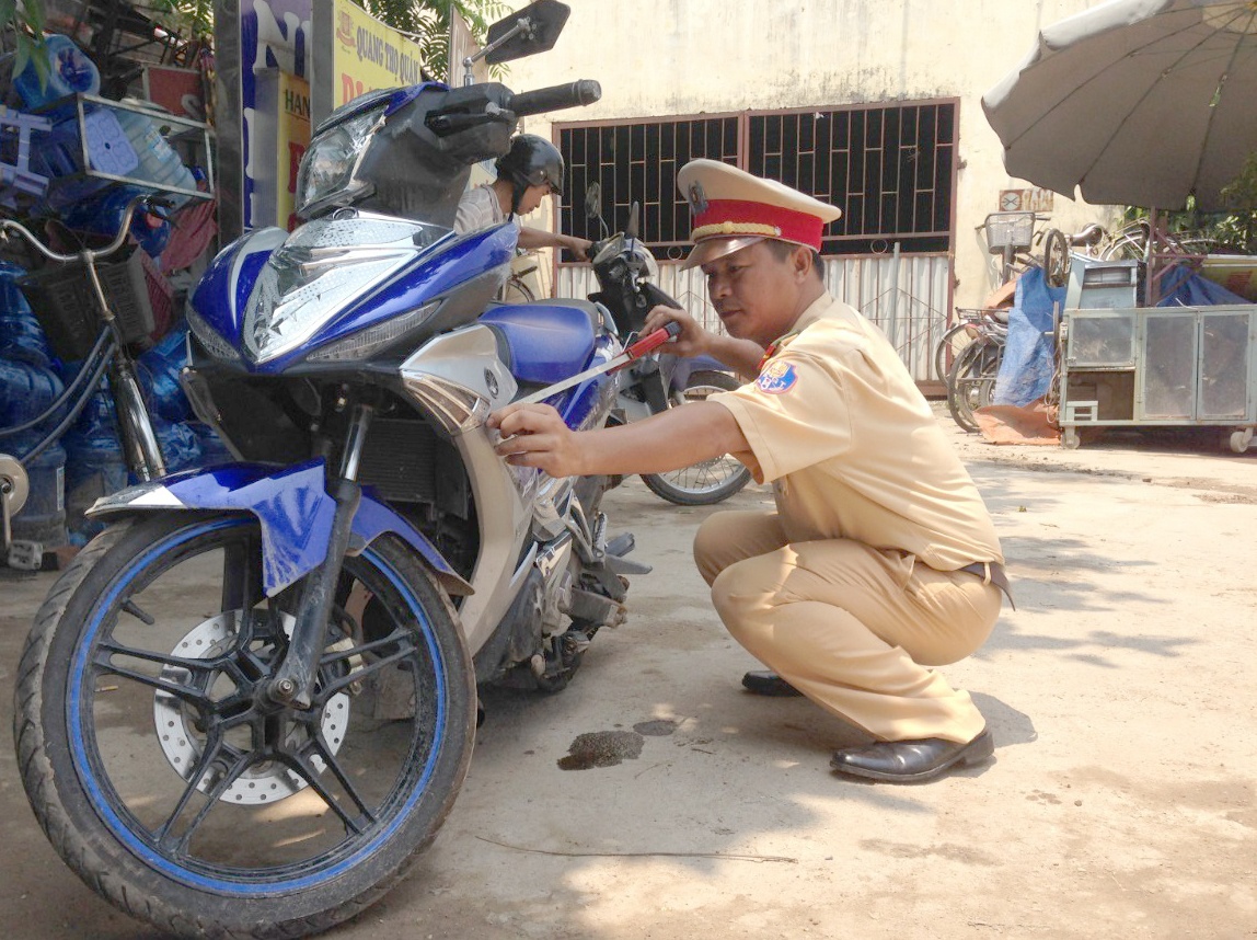 Lam the nao de nhan lai xe may bi mat trom? hinh anh