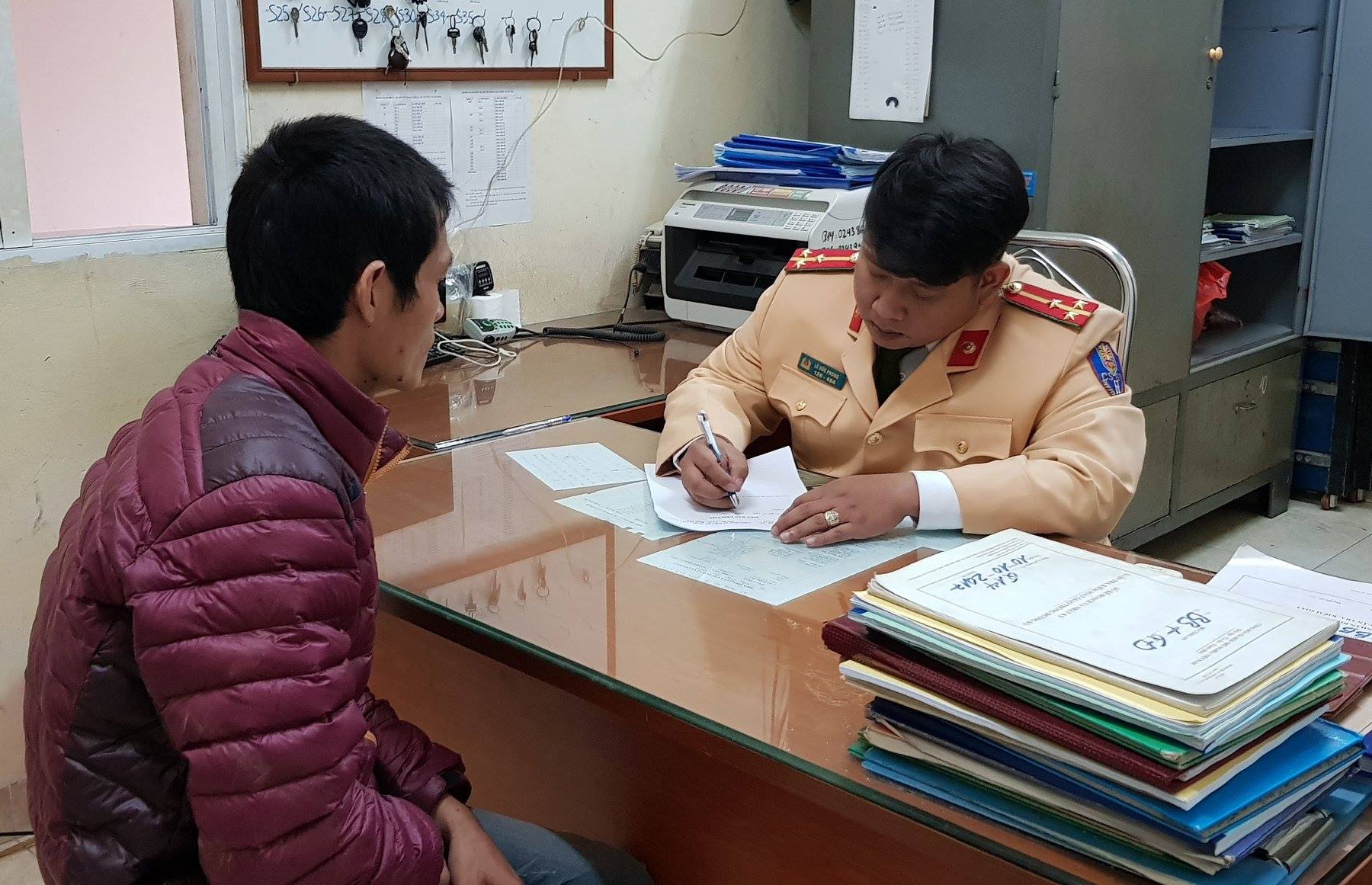 Xe khách đi ngược chiều vành đai ảnh 1 Xe khach di nguoc chieu vanh dai anh 1