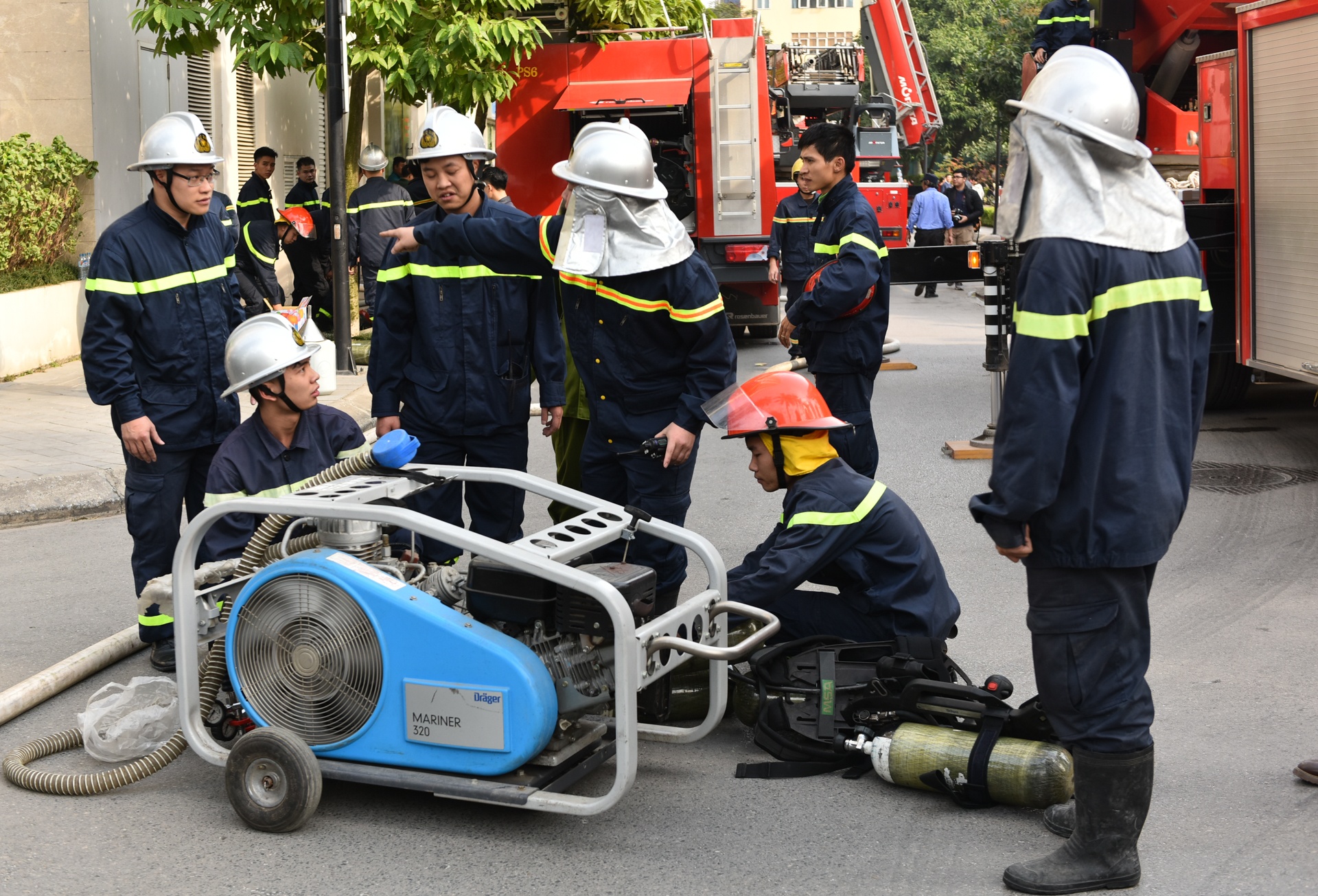 Chay chung cu Westlake ho Tay anh 2