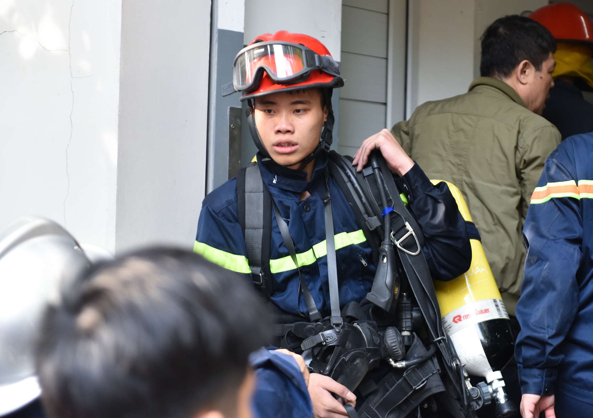 Chay chung cu Westlake ho Tay anh 5