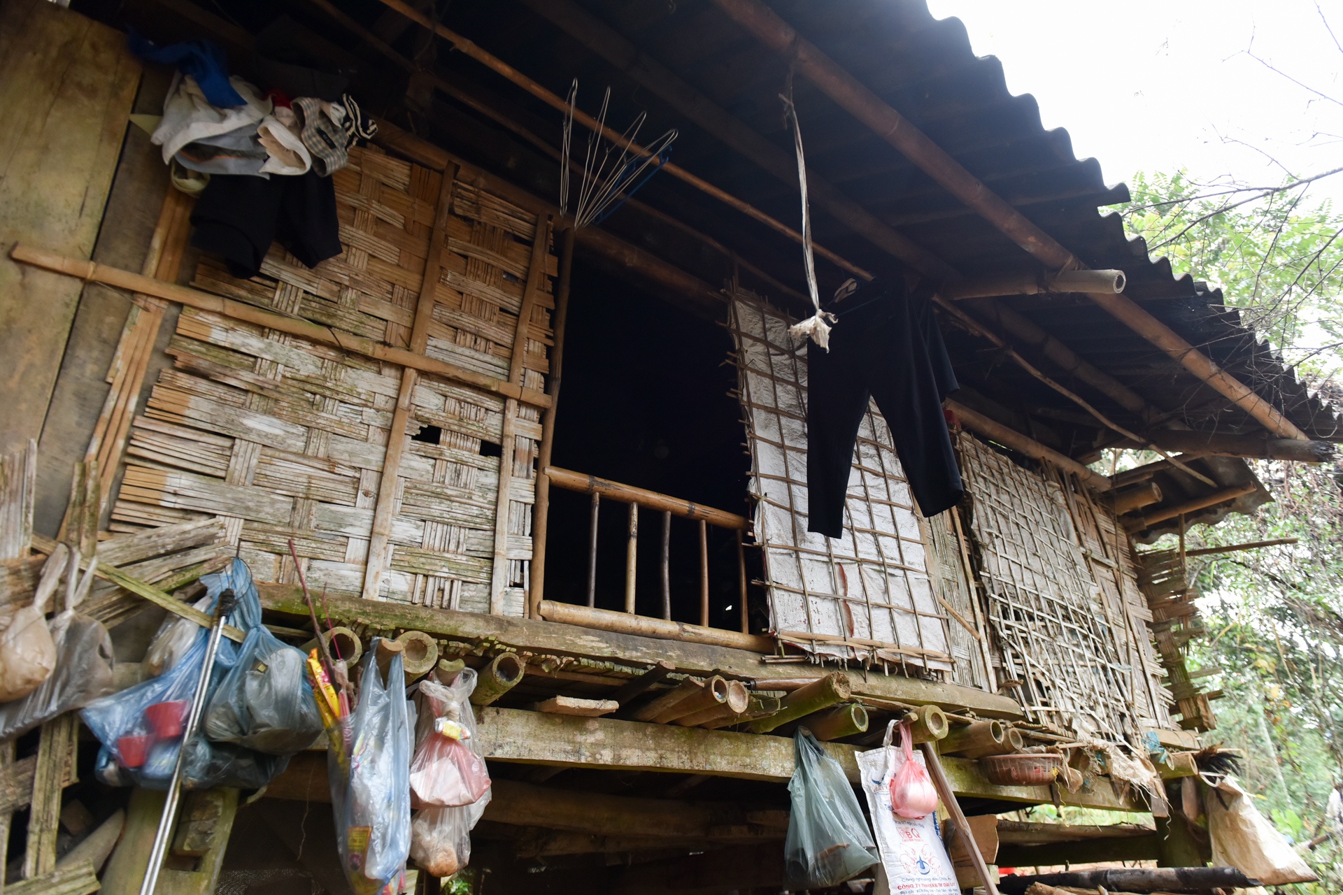 Sat lo bao Damrey o Kim Boi anh 7