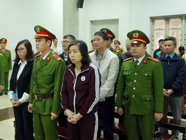 Xet xu em trai Dinh La Thang anh 2