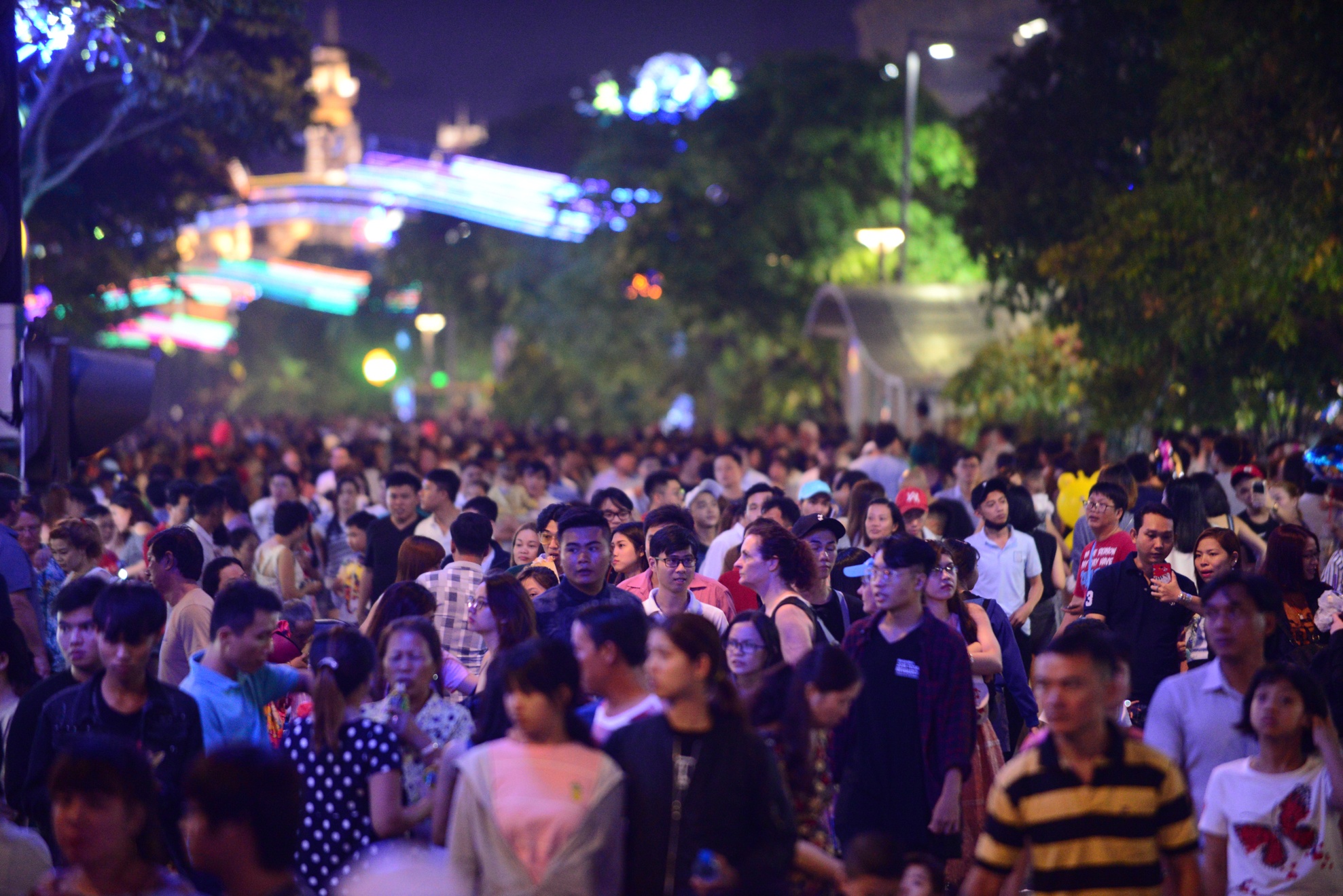 Khong khi giao thua Ha Noi Sai Gon anh 12