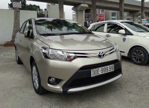 Đấu giá biển số xe ôtô ảnh 2 Dau gia bien so xe oto anh 2