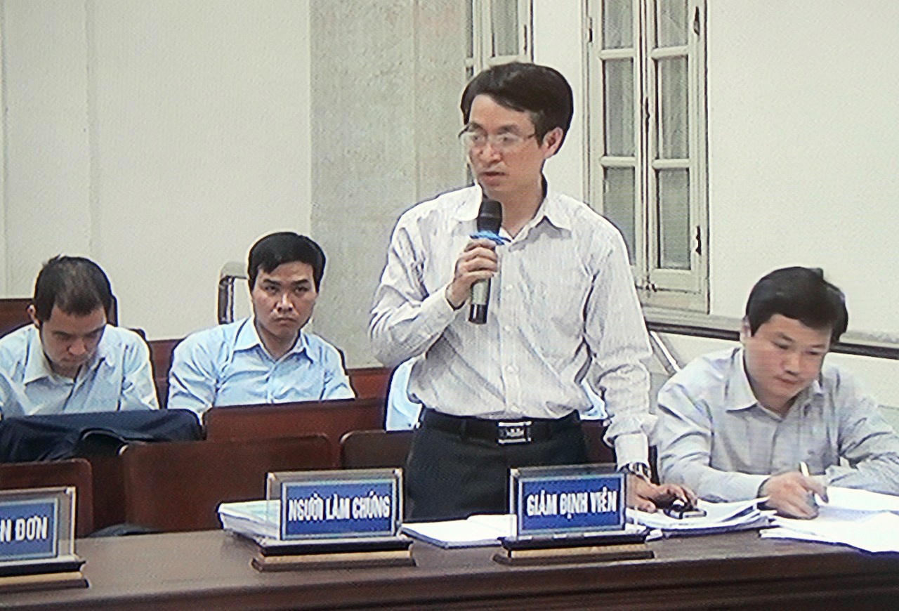 Xét xử vụ vỡ ống cấp nước sông Đà ảnh 2 Xet xu vu vo ong cap nuoc song Da anh 2