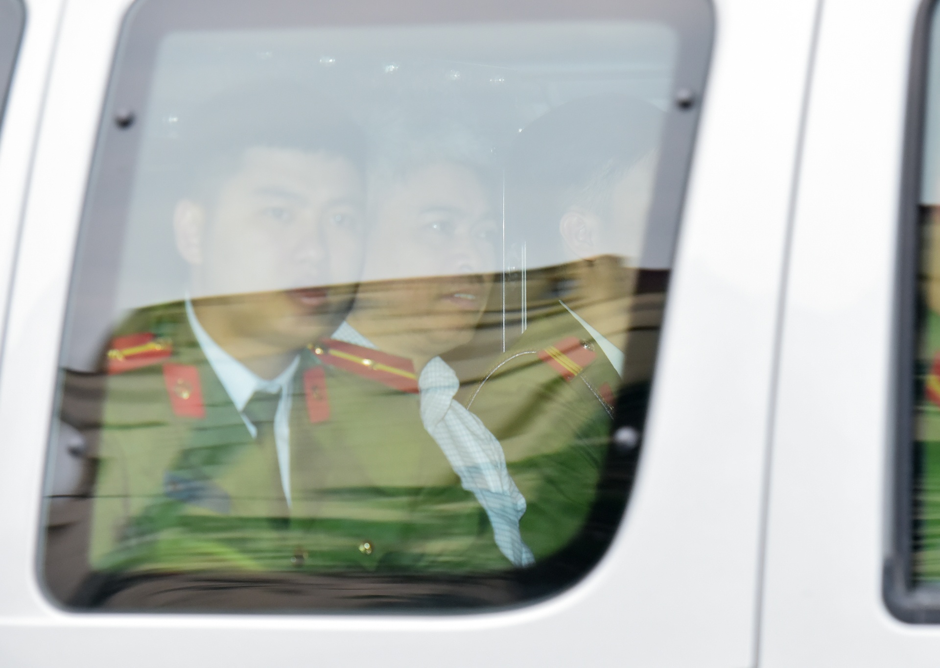 Xet xu Dinh La Thang anh 2