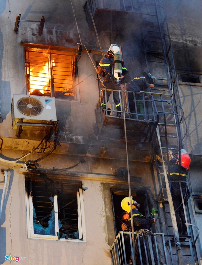 Cháy quán karaoke ảnh 2 Chay quan karaoke anh 2