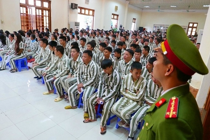 Pham nhieu toi phai ngoi tu toi da bao nhieu nam? hinh anh