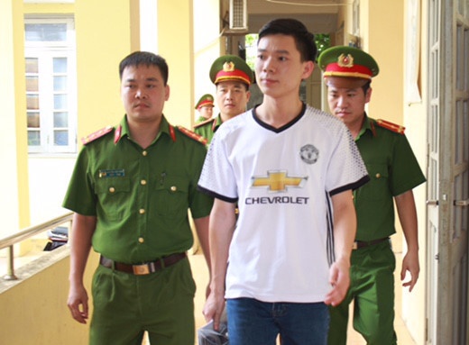 Vi sao bac si Hoang Cong Luong phai hau toa vu 8 nguoi tu vong? hinh anh