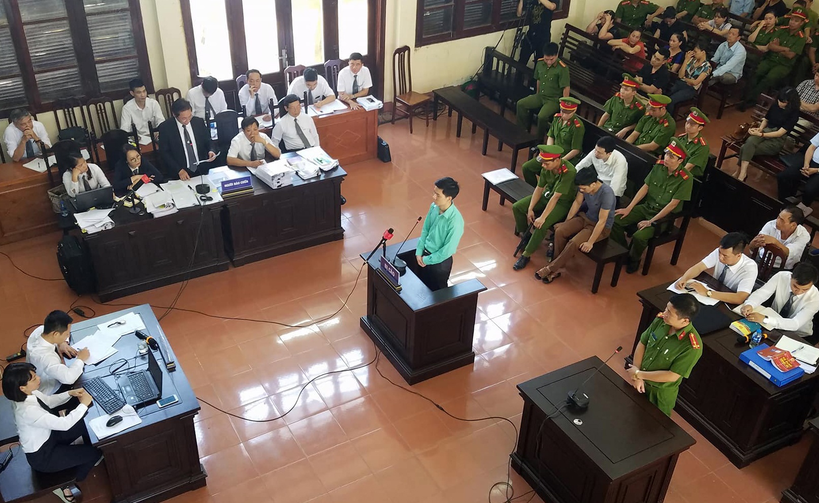 Vu chay than o Hoa Binh anh 1