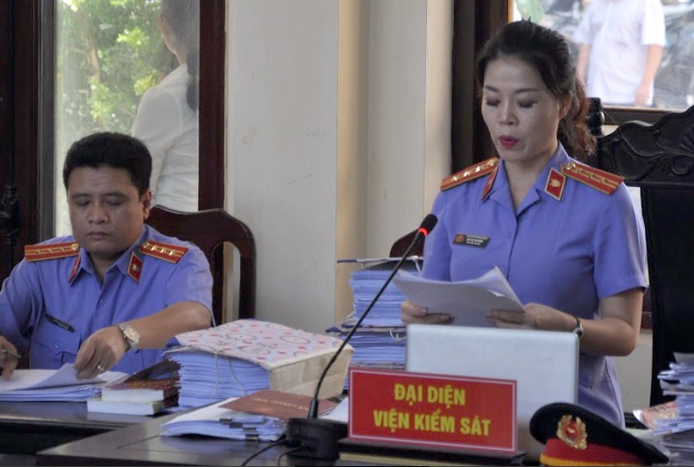 Xét xử vụ chạy thận ở Hòa Bình ảnh 1 Xet xu vu chay than o Hoa Binh anh 1