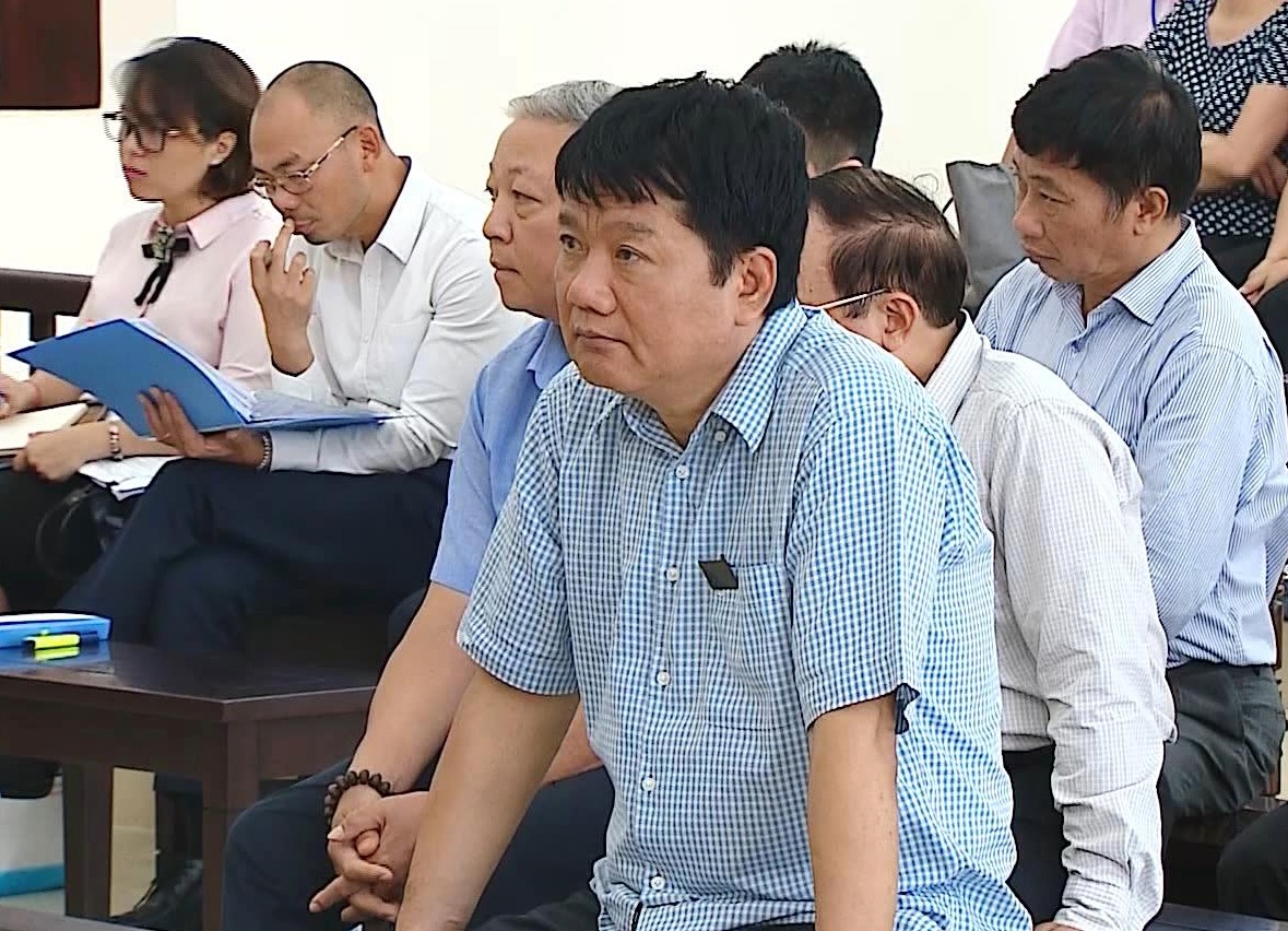 Dinh La Thang noi gi ve cao buoc phai boi thuong 600 ty? hinh anh