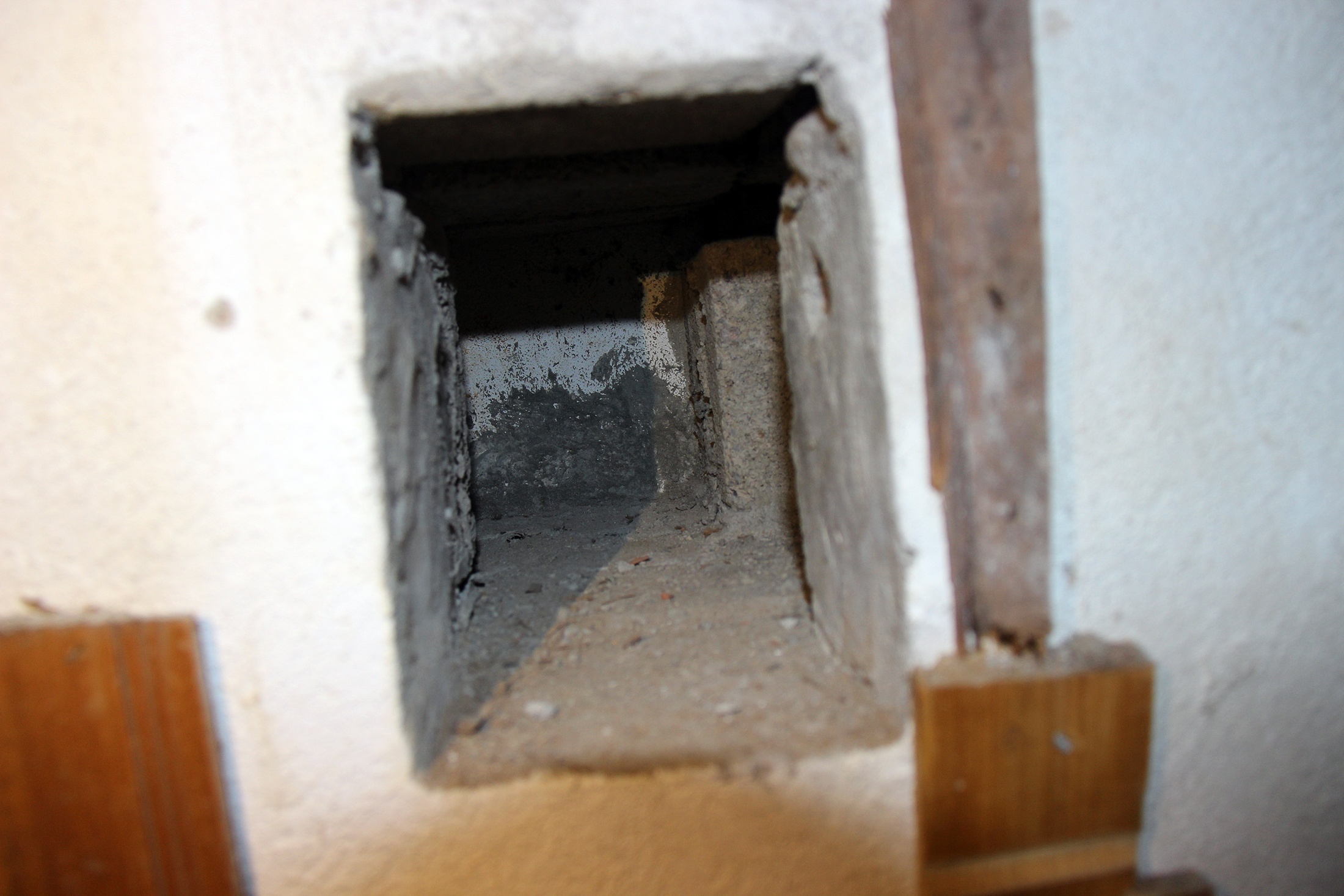 Loi vao can ham bi mat cua trum ma tuy thu 2 o Long Luong hinh anh