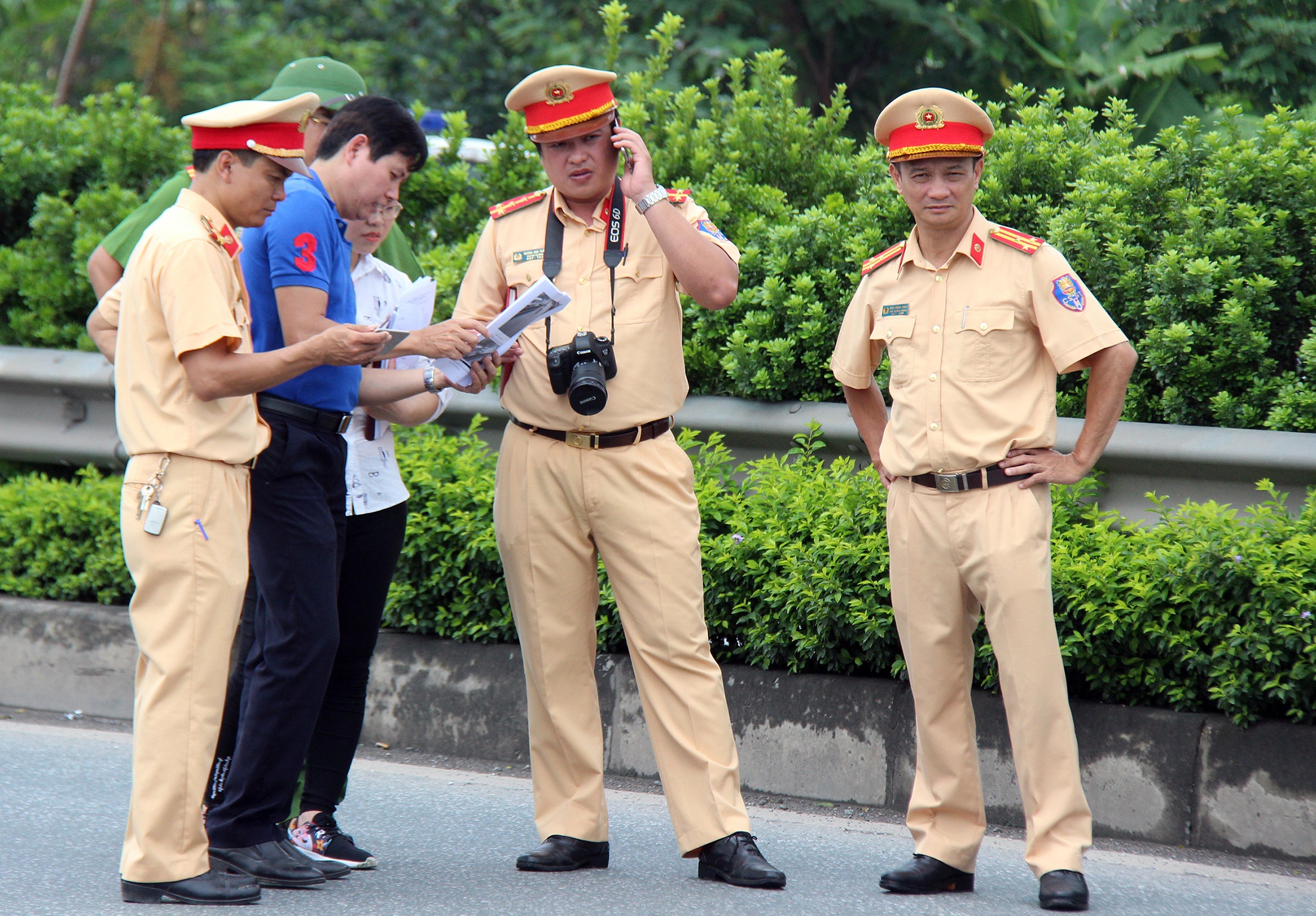 Xe khach tong xe cuu hoa anh 5