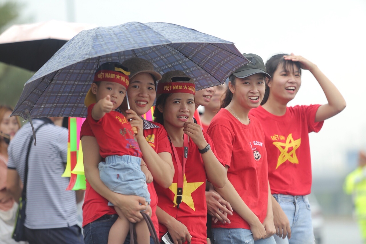 Co dong vien don olympic Viet Nam anh 4