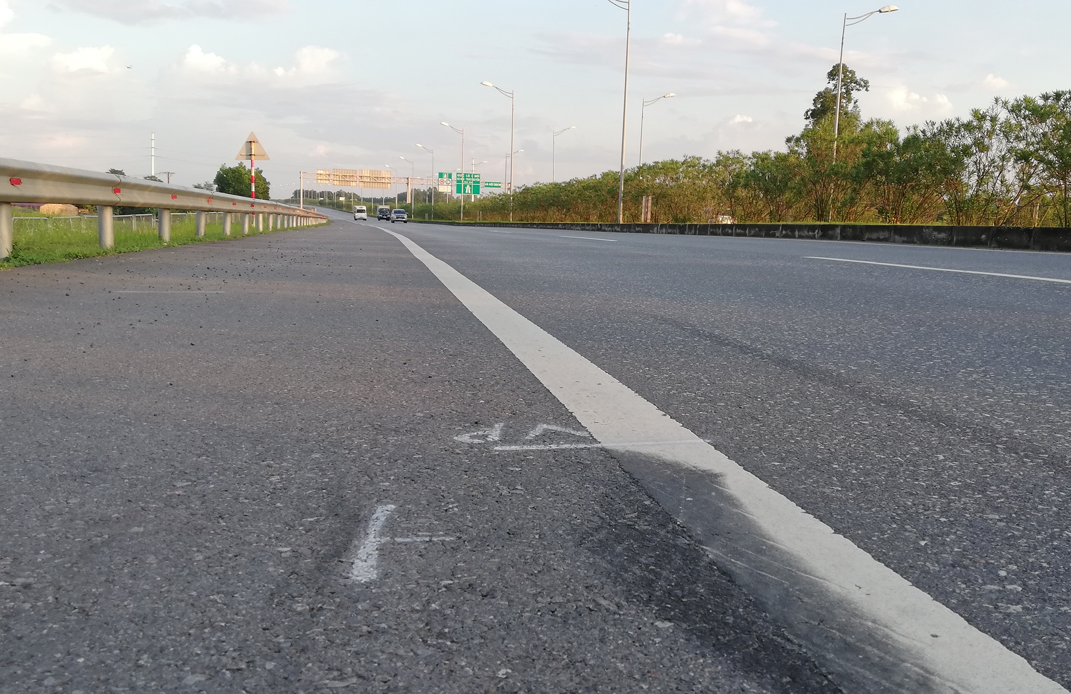 Tai nan Lexus cao toc Ha Noi Thai Nguyen anh 8